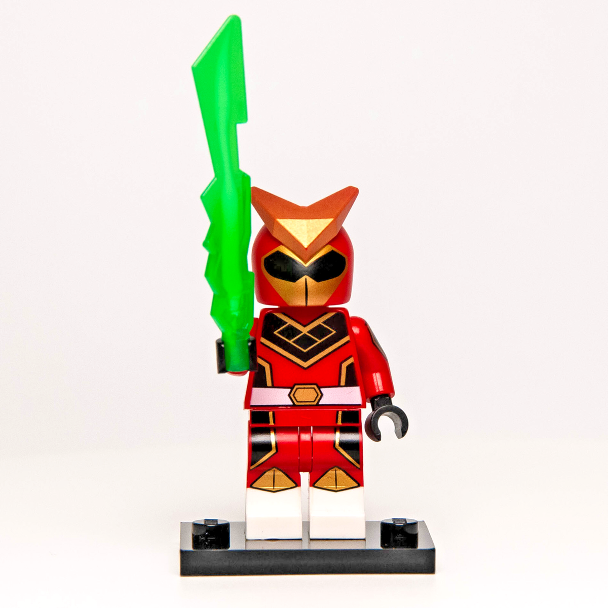 Lego CMF Series 20 Minifigure w/ Plate Sword Super Warrior (col20-9)  71027