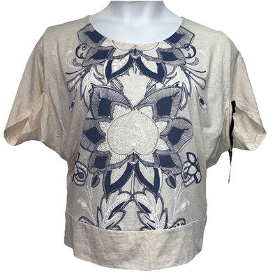 NWT Sky's the Limit Women Size L Pullover Short Petal Sleeve Graphics Top Beige