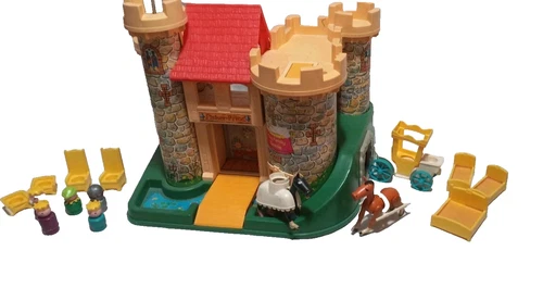 VTG 1974 Fisher Price Little People Play Family Castle #993  Made in USA