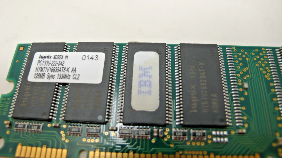 HYNIX 128MB  PC133U-222-542  MEMORY RAM - HYM71V16635AT8-K AA - Image 3 of 4