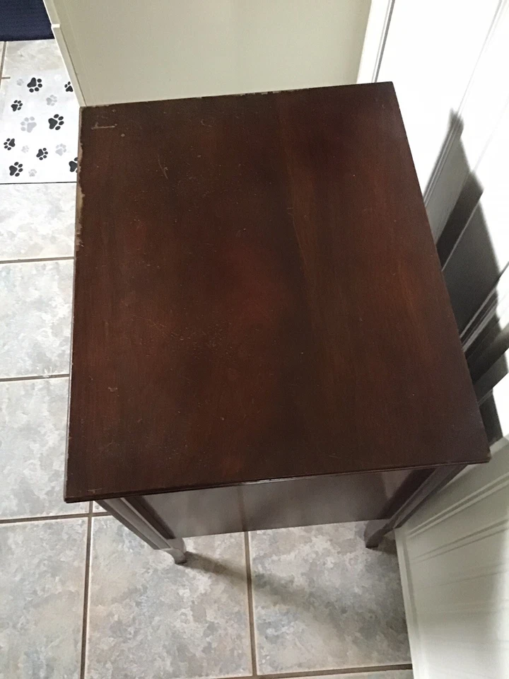 Antiguo armario de discos vintage de caoba Foto 2 de 4