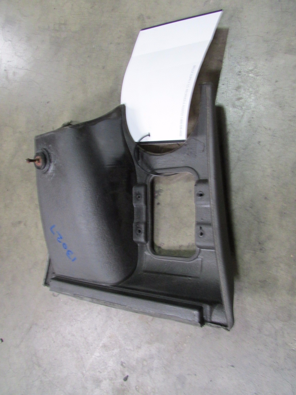 Maserati Quattroporte, Center Console Trim, Grey, Some Scuffs, P/N 981307516