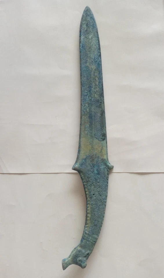 Antigua Dinastía China Período de Guerra Soldado Armamento Cabeza de Animal Daga Espada de Bronce Foto 3 de 4