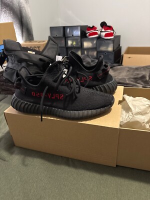 Size 9.5 - adidas Yeezy Boost 350 V2 Low Bred