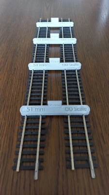 4 Pack - Streamline (51mm) OO (1:76) Scale Parallel Track Spacer - Model Railway