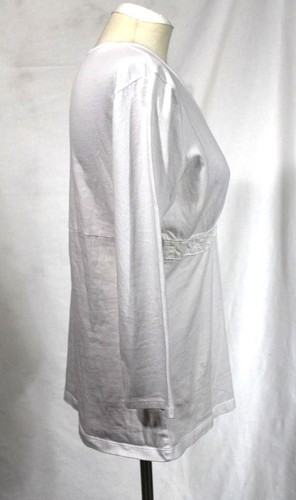 Bass Women's M - NWT - White 3/4 Sleeve V-Neck T-Shirt - Bild 2 von 3