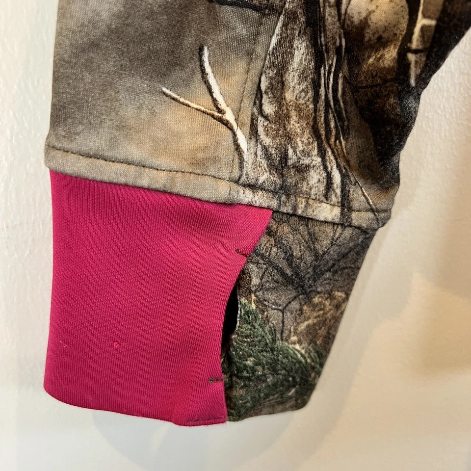 Realtree Xtra Woman’s Quarter Zip Pullover Pink Camo Shirt Stretch Logo  L - Image 3 of 4