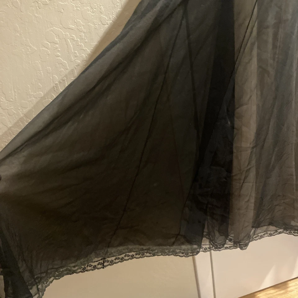 Claire Sandra by Lucie Ann BH Nylon Black KEYHOLE Sheer Nightgown 32 Bust - Image 2 of 4