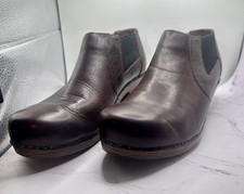 Heel Boots Bionica Ollie Wedge Bootie Bionica Ocala Brown Suede - Main Image