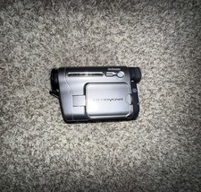 Sony Handycam Digital Video Camera Recorder CCD-TRV480 NTSC