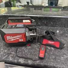 New Milwaukee Fuel MX Concrete Vibrator Backpack Tool Only MXF372 with Remote