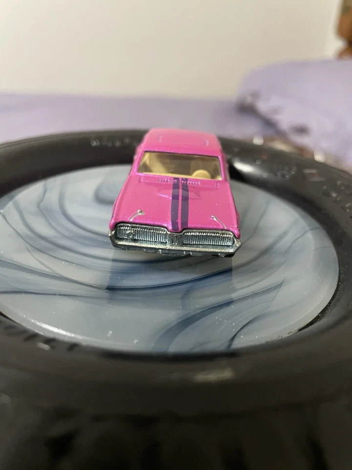 Hot Wheels 68 Mercury Cougar rosa cremoso/real riders hermoso coche XR7 COUGAR! Foto 3 de 4