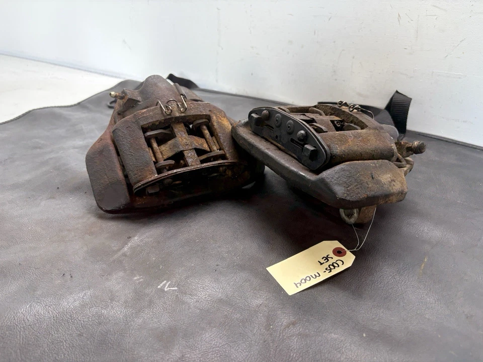 Calibres de freno traseros Porsche 944 1984 Foto 2 de 4