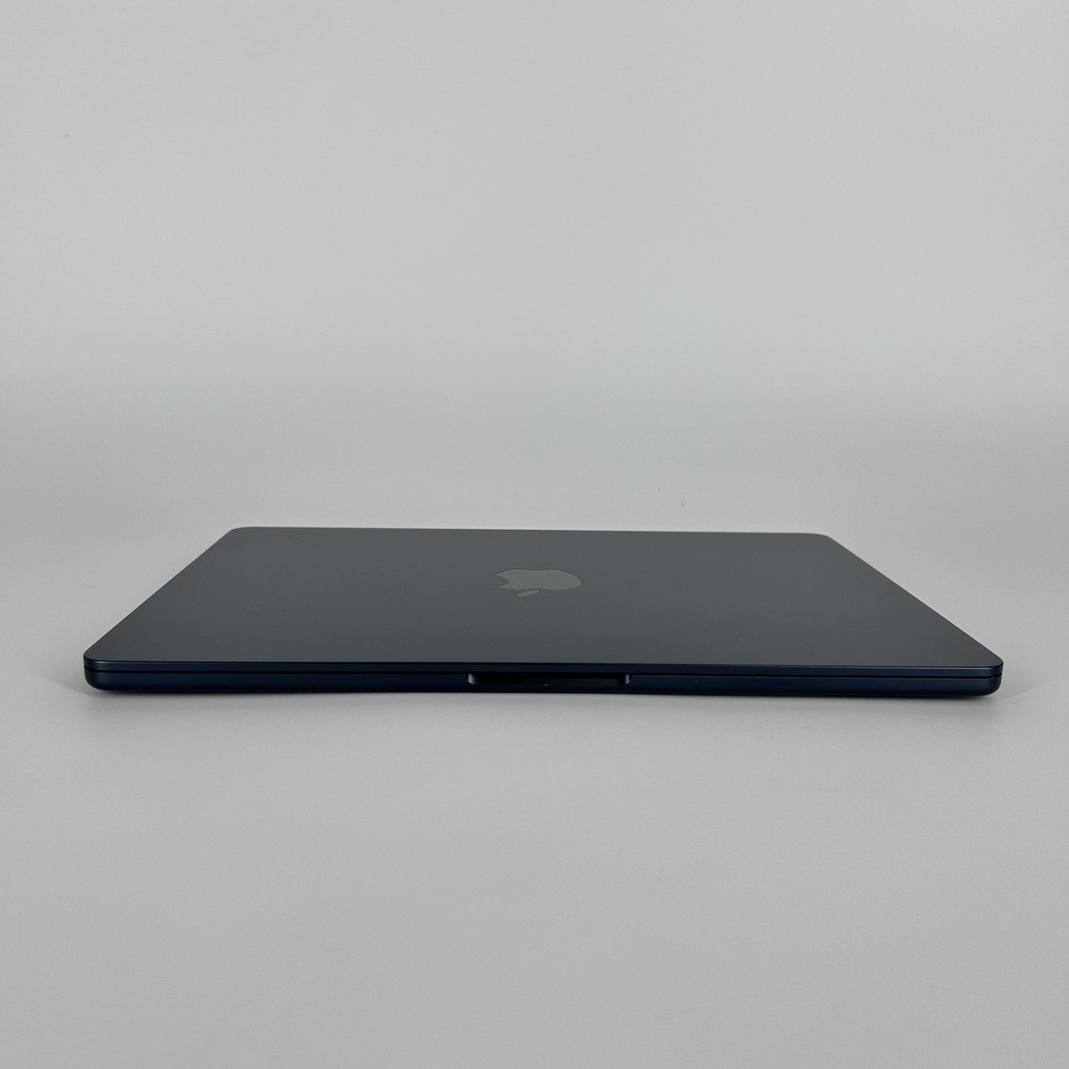 MacBook Air 13 Midnight 2022 3.49 GHz M2 8-Core CPU 10-Core GPU