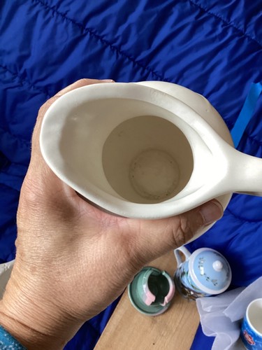 Vintage Hull USA F91 & F92 Small White Pitcher & Saucer/Tray Set, Eagle & Stars - Picture 6 of 10