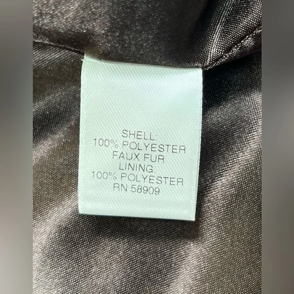 CHELSEA & VIOLET Women’s Faux Fur Vest S Hook Closure Boho Glam Winter Chic Warm - Image 3 of 4