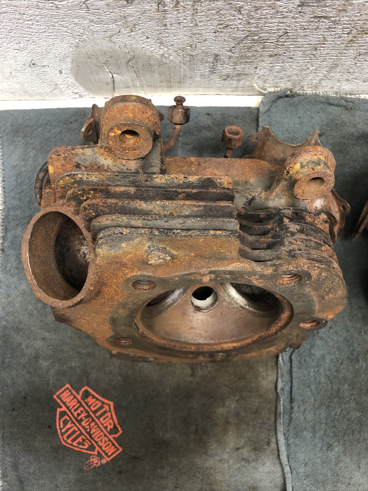 1940 Harley Knucklehead Engine Heads Front Head Rear Head Original ! FL