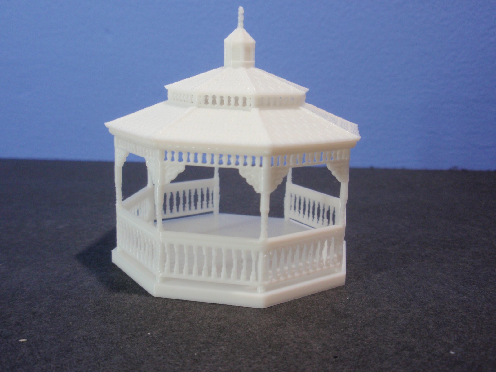 Picture 4 of 7