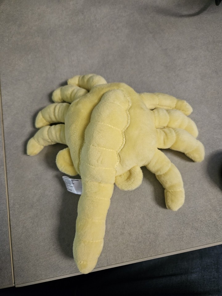 Alien Facehugger Loot Crate Exclusive Plush Phunny Kidrobot Stuffed