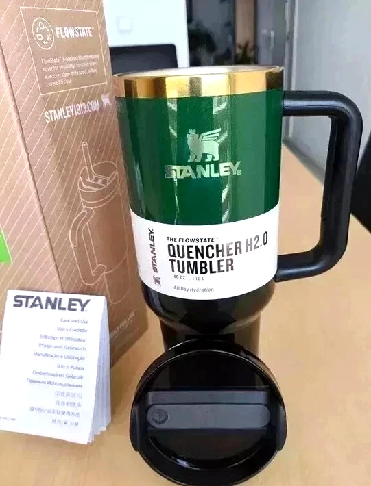 Stanley Wicked x Target Elphaba 40oz H2.0 Flowstate Quencher Tumbler - Image 2 of 4