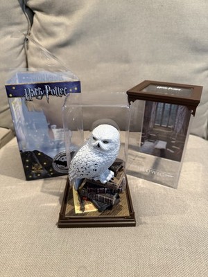 Harry Potter Magical Creatures Figure: Noble Collection. Hedwig No.01