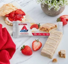 New Atkins Strawberry Shortcake Crispy Creamy Protein Nutrition Bar - 1.69 oz.