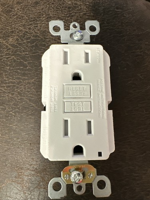 #ad LEVITON WHITE GFCI Outlet 15AMPS 125VOLT NEW OPEN BOX $31.34