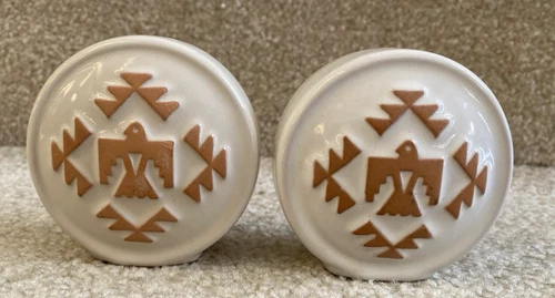 Frankoma Pottery USA Thunderbird Eagle White Sand Salt /Pepper Shakers FREE SHIP