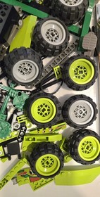 LEGO Racers Slammer Raptor 8469 Parts And  Instructions, Missing Parts