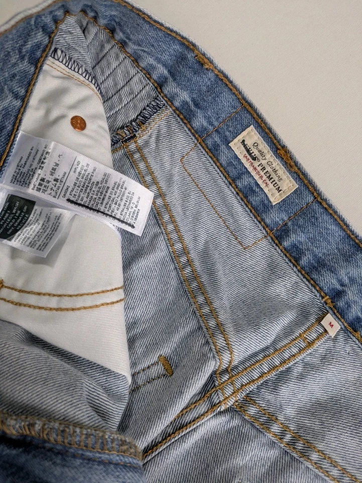 Levis Premium Denim Skirt Womens Medium Regular Fit Blue VGC - Image 3 of 4