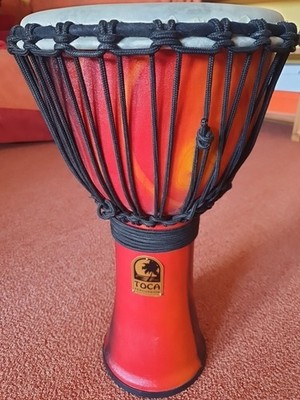 Toca SFDJ-10F Freestyle Djembe Farbe Fiesta Ziegenfell 10'' Zoll Neu