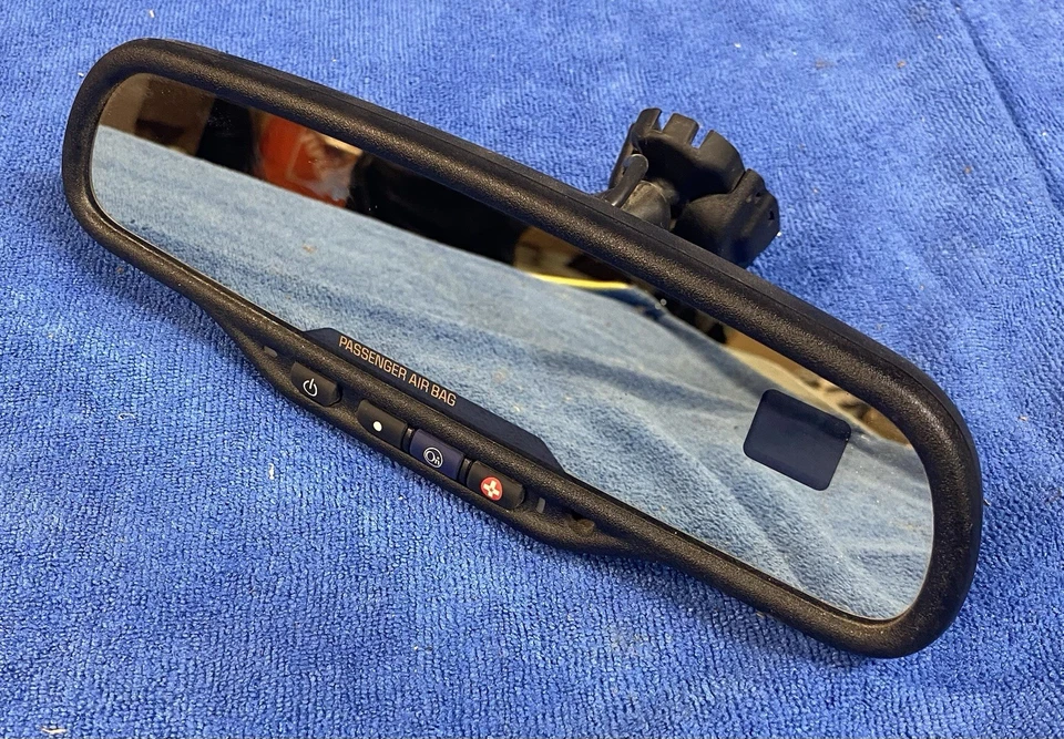 03-06 Escalade Silverado Sierra Tahoe Yukon Rear View Mirror Auto Dim Temp T12 - Image 2 of 4