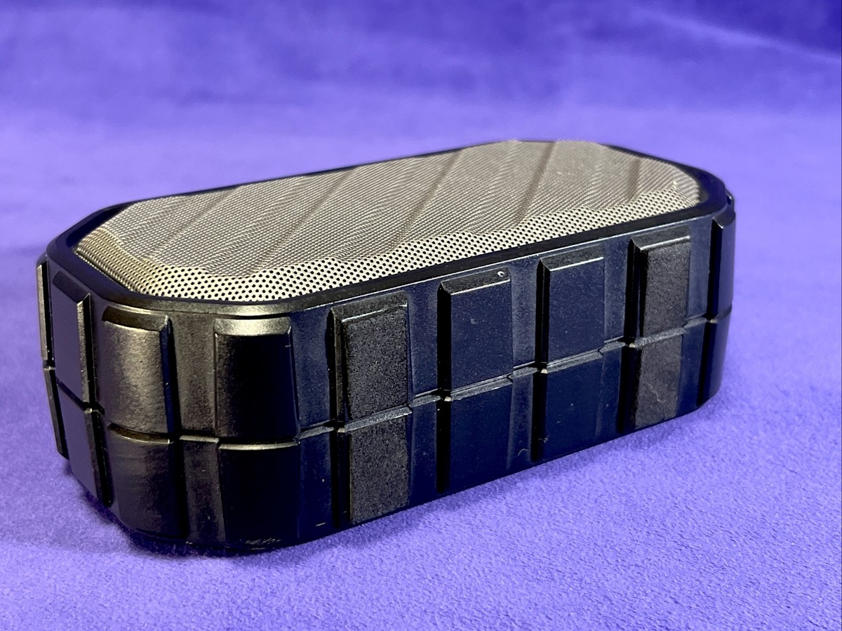 Polaroid Wireless Bluetooth Portable Speaker model# PBT524 No Cord Tested  Works!