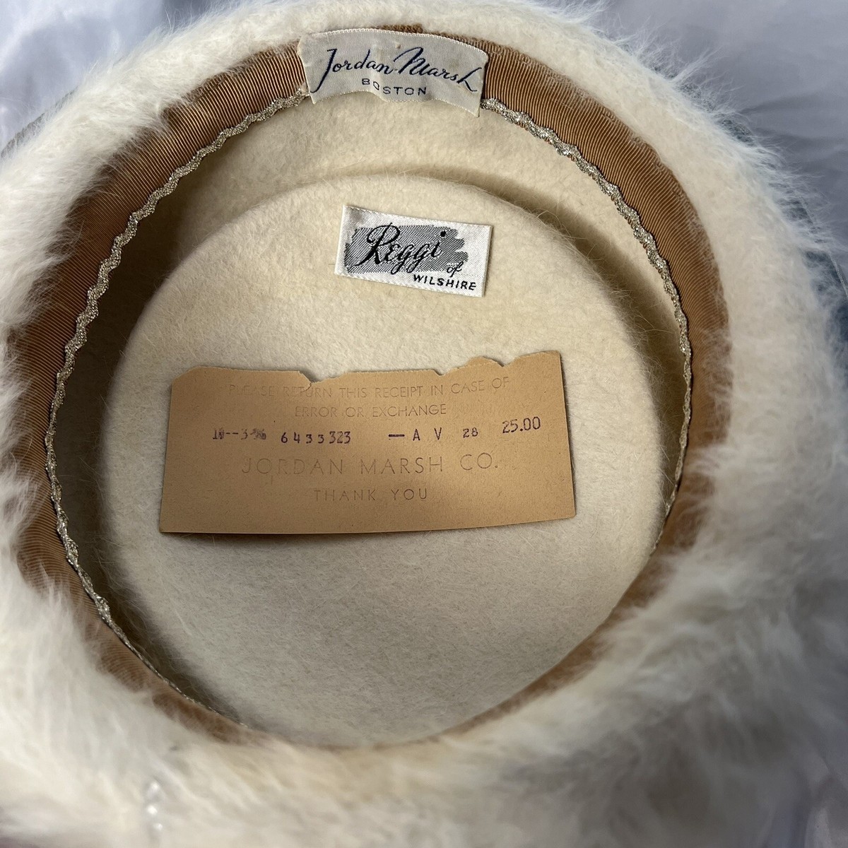 Vintage Jordan marsh real mink hat. Shopping Days In Retro Boston: A Jordan Marsh Hat Mystery  main image 2