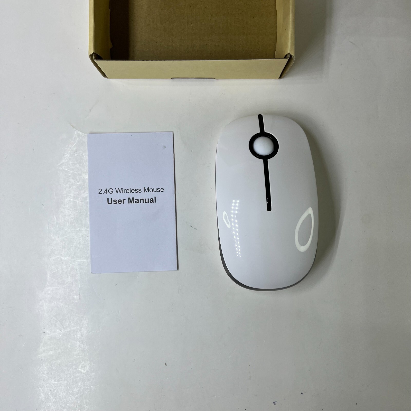 Wireless 2.4G Silent Mouse with USB Nano Receiver in White and Black-image