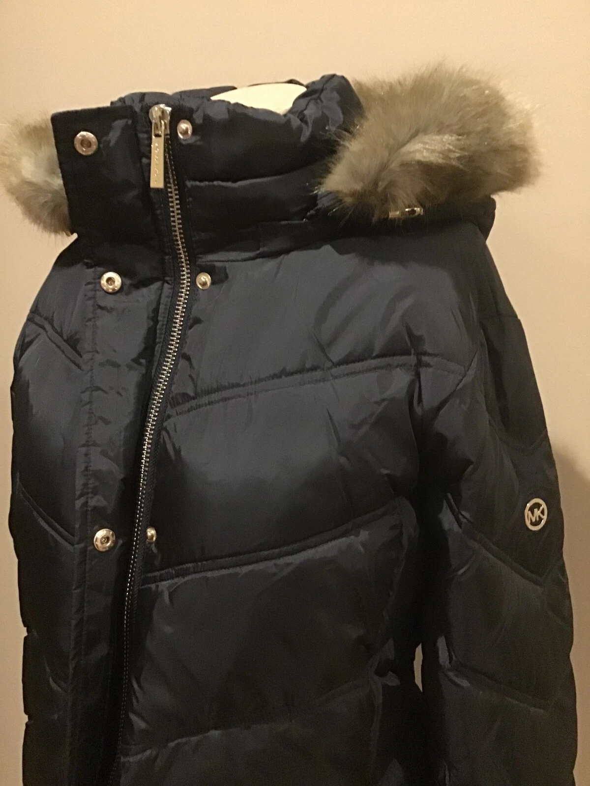 Cappotto tampone nuovo con etichette Michael Kors finiture in pelliccia sintetica remv. Cappuccio Lunghezza Ginocchio Nero XL