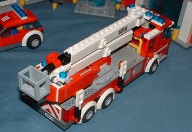 CITY, FIRE STATION SET NO. 60110 - LEGO - 2016 - USED CONDITION