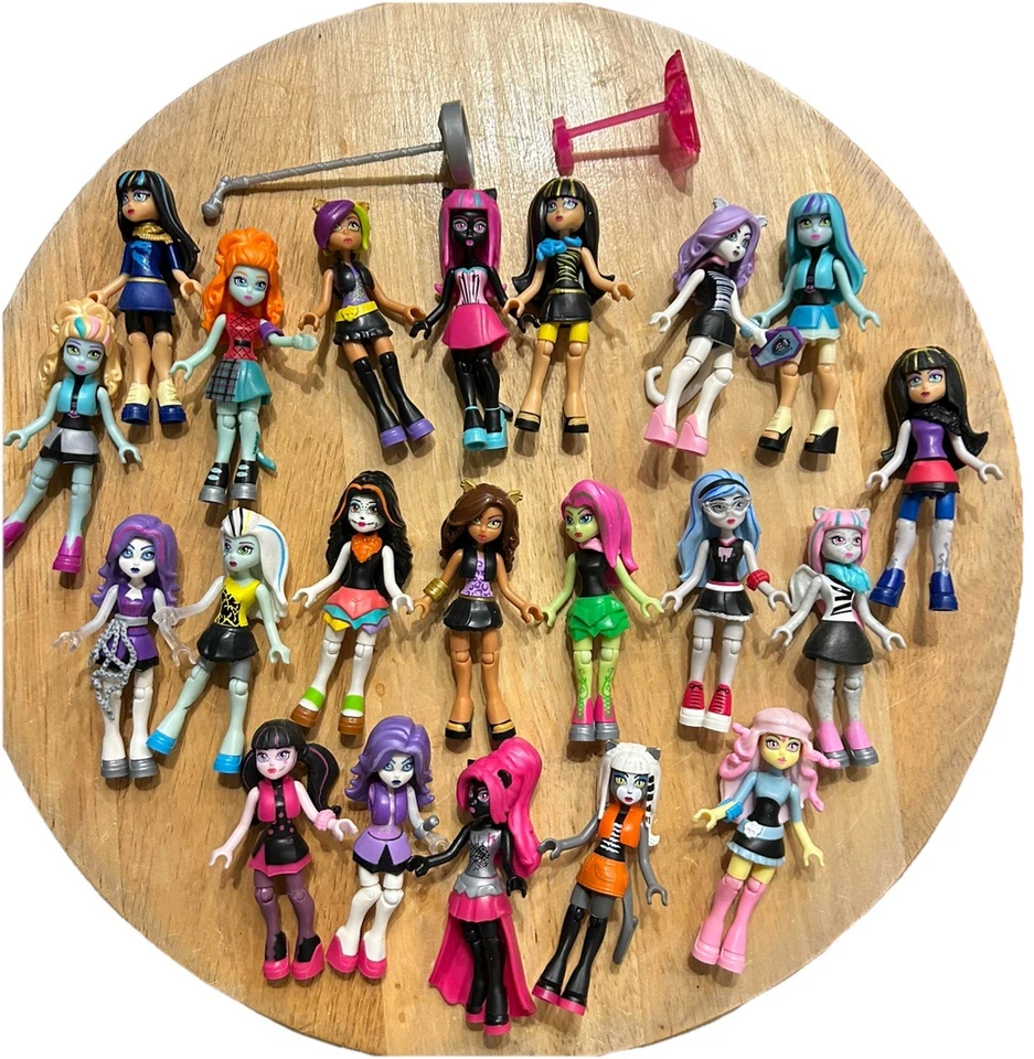 Monster High Mega Blocks Figures Set of 21 - Image 2 of 4
