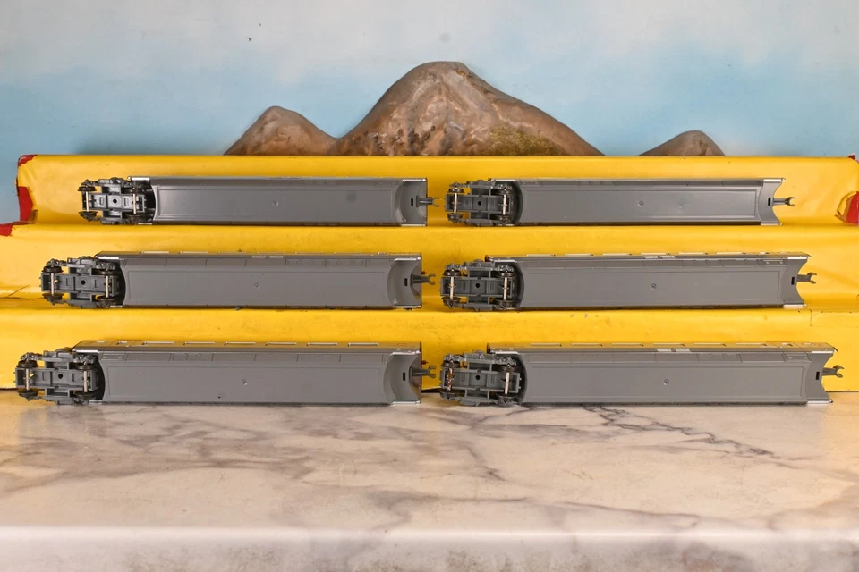 Mehano H0 2/4-Achs Personenzug Zwischenwagen Thalys der SNCF 6-tlg. (H729) - Bild 4 von 4