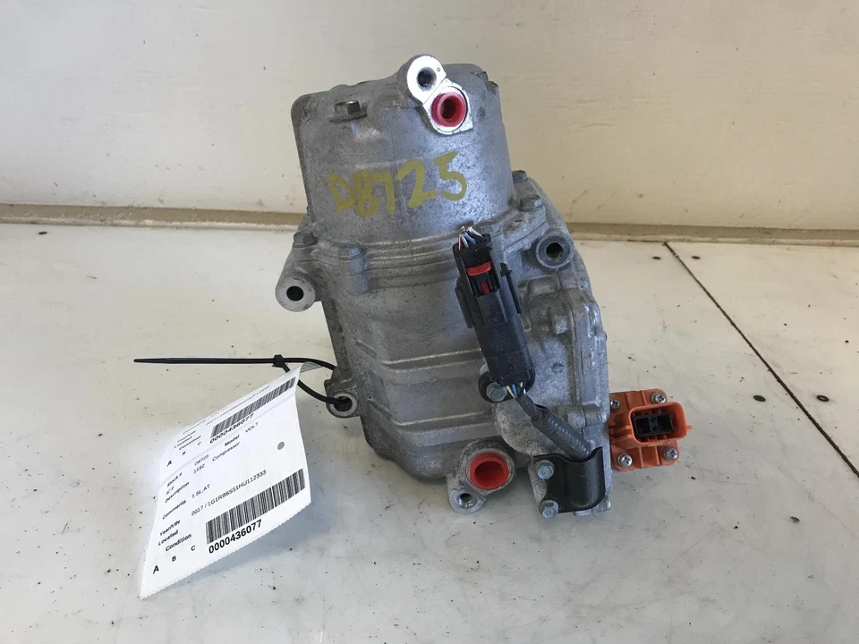 Compresor de aire acondicionado usado se adapta a: Chevrolet Volt 2017 grado A Foto 2 de 4