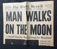 THE MIAMI HERALD REPRODUCTION 4pg Newspaper FN 6.0 Man Walks on the Moon