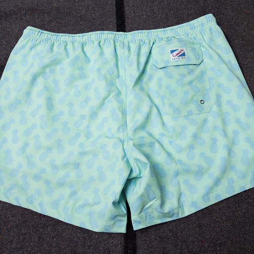 Bermies Swim Trunks Men's Size XXL Mesh Lined Shorts Blue Pineapple Stretch NWT - Picture 15 of 19