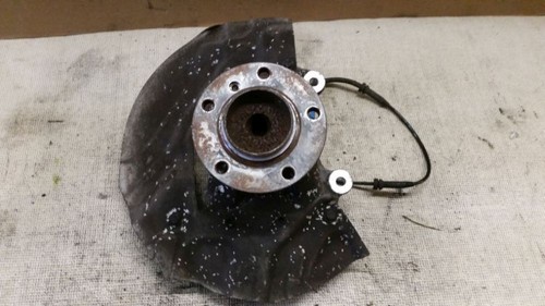 BMW 7 (E65, E66, E67) 730 LD Achsschenkel links vorn Radlagergehäuse