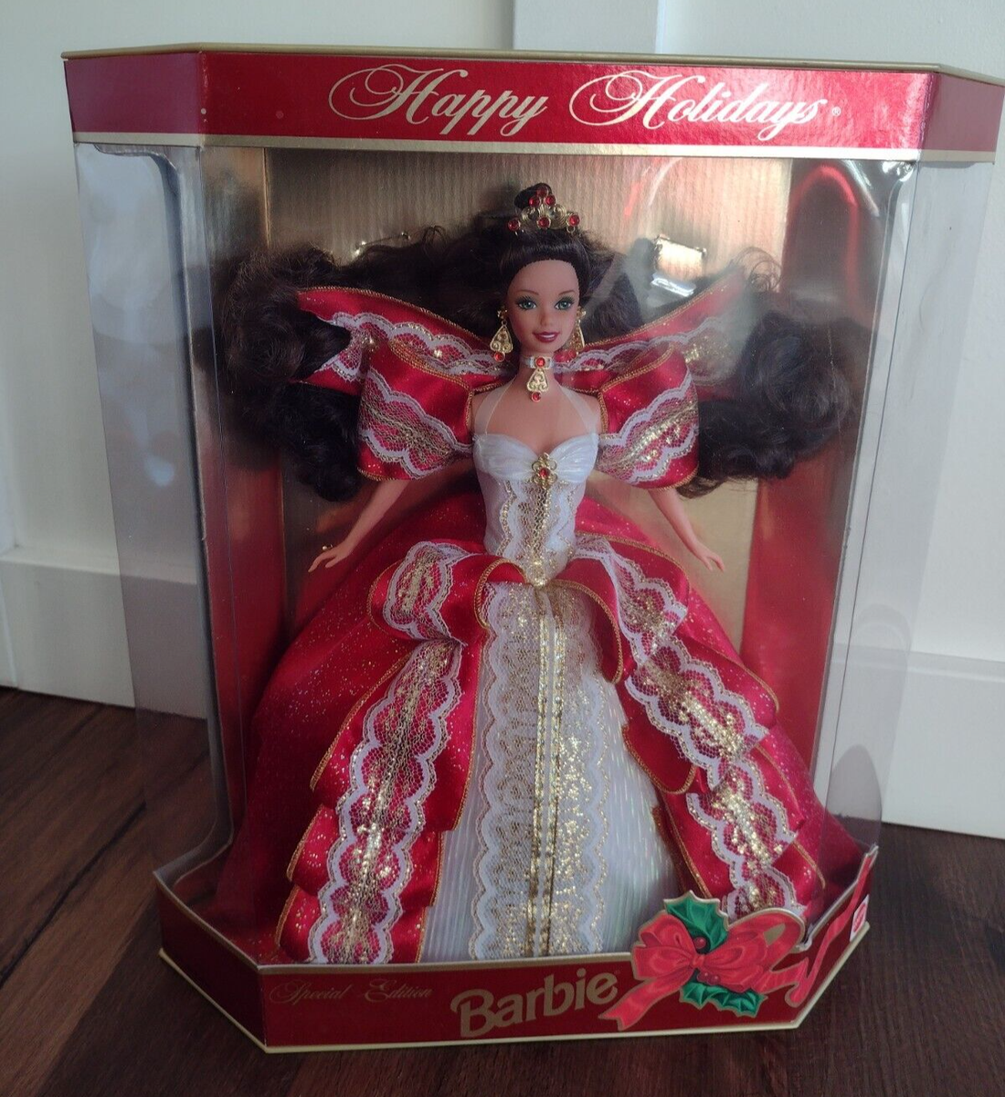 Barbie Happy Holidays Doll - Special Edition 10th Aniversary Hallmark 5th in Series (1997)