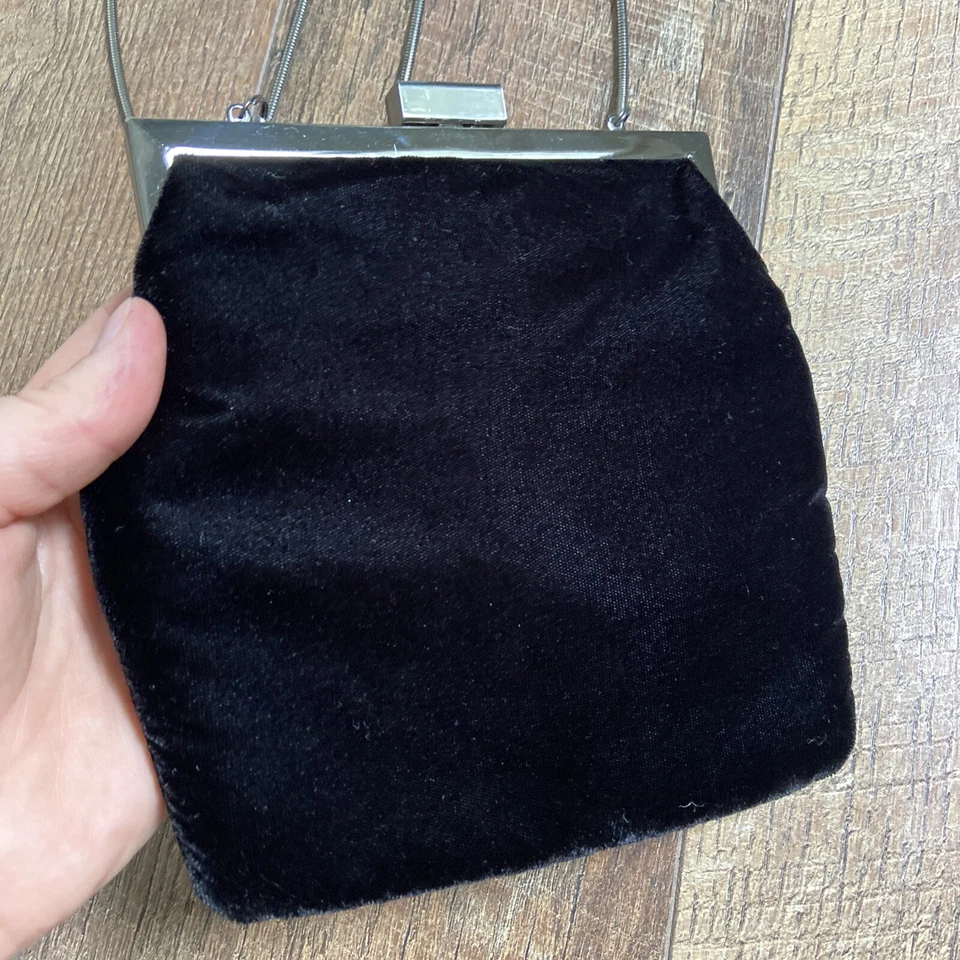 Mini clutch de terciopelo negro vintage express cadena escondite Y2K años 90 despistado Foto 2 de 4