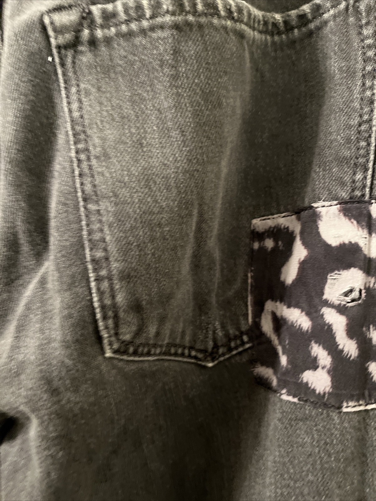 ALLSAINTS Leopard Patch Jeans Pockets Size 27 Wom… - image 15