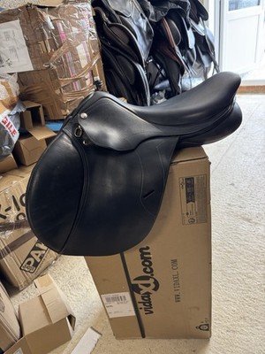 17 Zoll Schwarz Leder Pessoa Gen X Elite Springsattel Wechselsattel