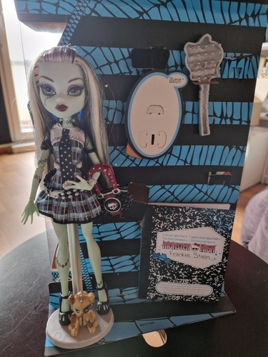 Monster High Frankie Stein Basic Signature First Wave 1 Doll Mode Puppe Mattel - Bild 3 von 4