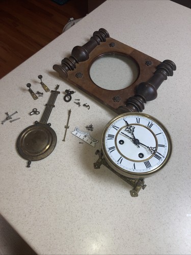 Vintage KIENZLE Uhrwerk, Zifferblatt, Zeiger, Pendel, andere Teile