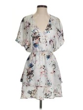 Show Me Your Mumu Women White Casual Dress XS